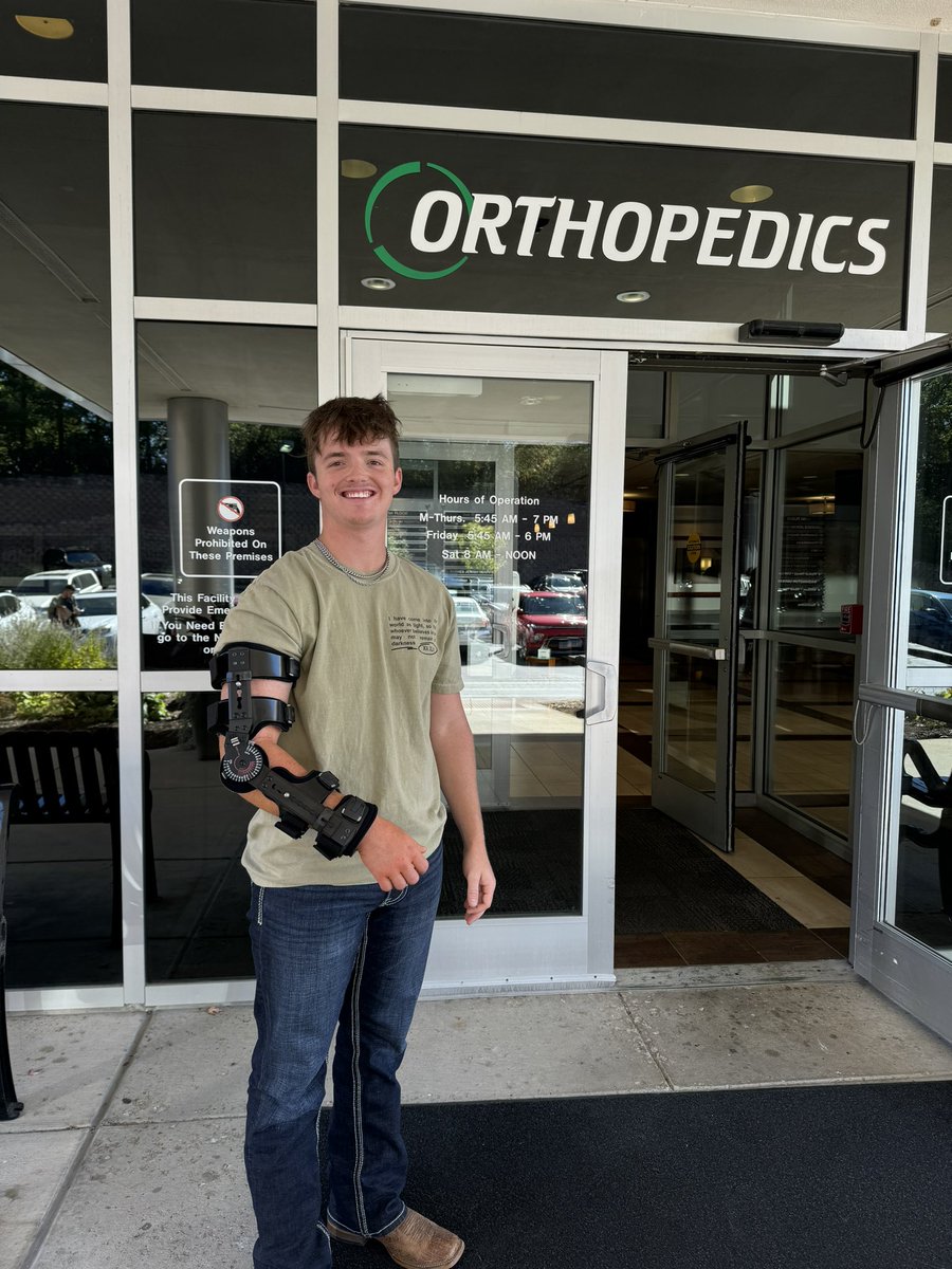 KellarDavis1's tweet photo. 9 days post-op Tommy John. God’s plan>mine. Ready for the comeback🦾 https://t.co/GfTGFfNGOw