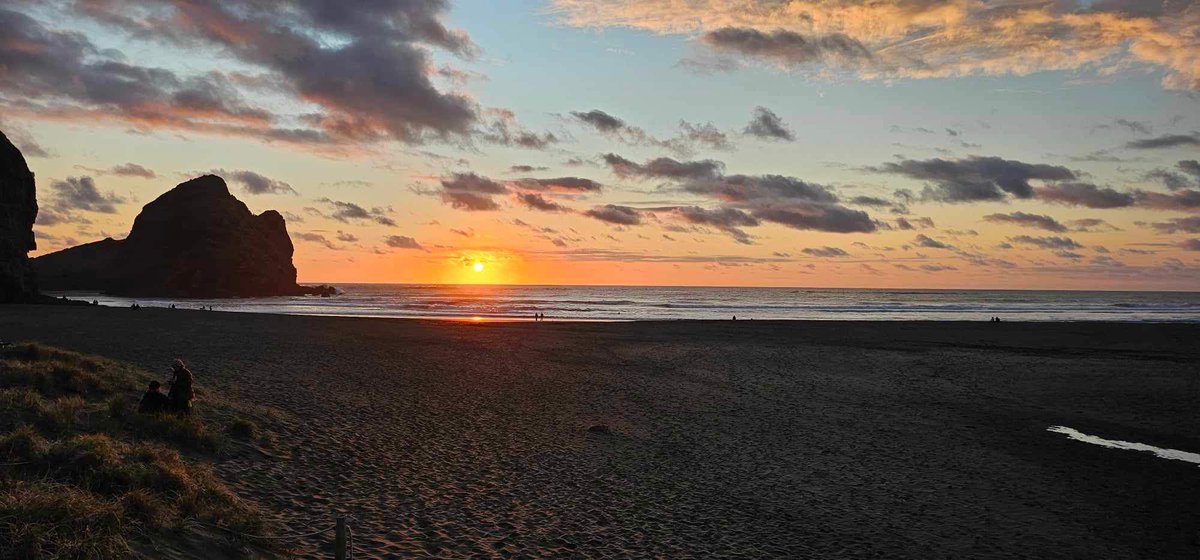 Daily Inspirational- 19.10.2024.

“You have to grow from the inside out. None can teach you, none can make you spiritual. 
There is no other teacher but your own soul.”
Vivekananda

❤️❤️
