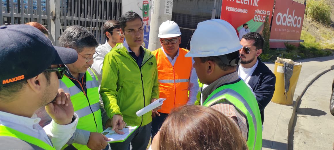 MIT_Ecuador's tweet photo. #Azuay | En el marco de la visita del equipo técnico de la @AgendaCAF, recorrimos los sectores donde se construirán cuatro distribuidores de tránsito en la vía Cuenca-Azogues.
🛣️Bellavista.
🛣️Monay-IESS.
🛣️Gapal.
🛣️12 de Octubre. https://t.co/ZZCW5SqXhN