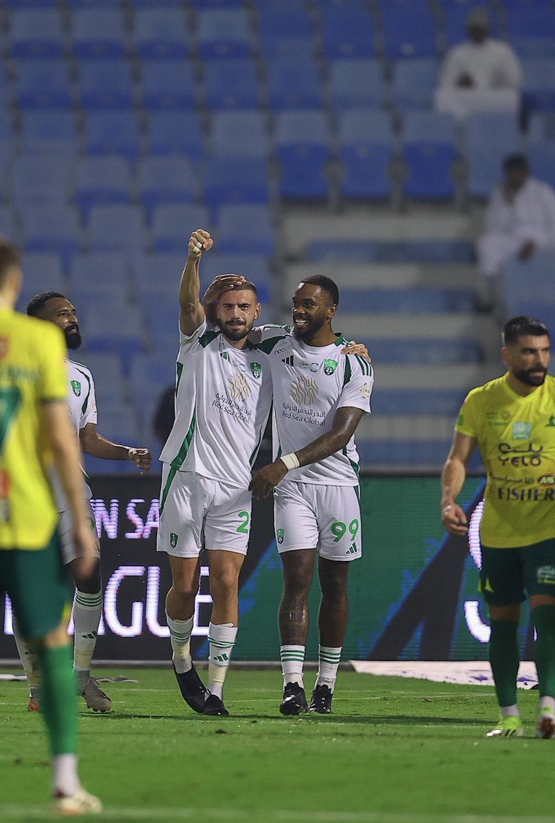 Merihdemiral's tweet photo. Solid win. +3 Points! Well done team and thank you fans for the fantastic support! 🤍💚 https://t.co/mfOjB9YsxO