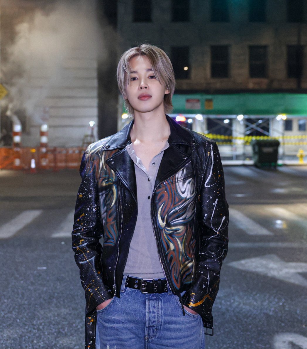 RT + REPLY

I vote for #Jimin at #2024MAMAVOTE