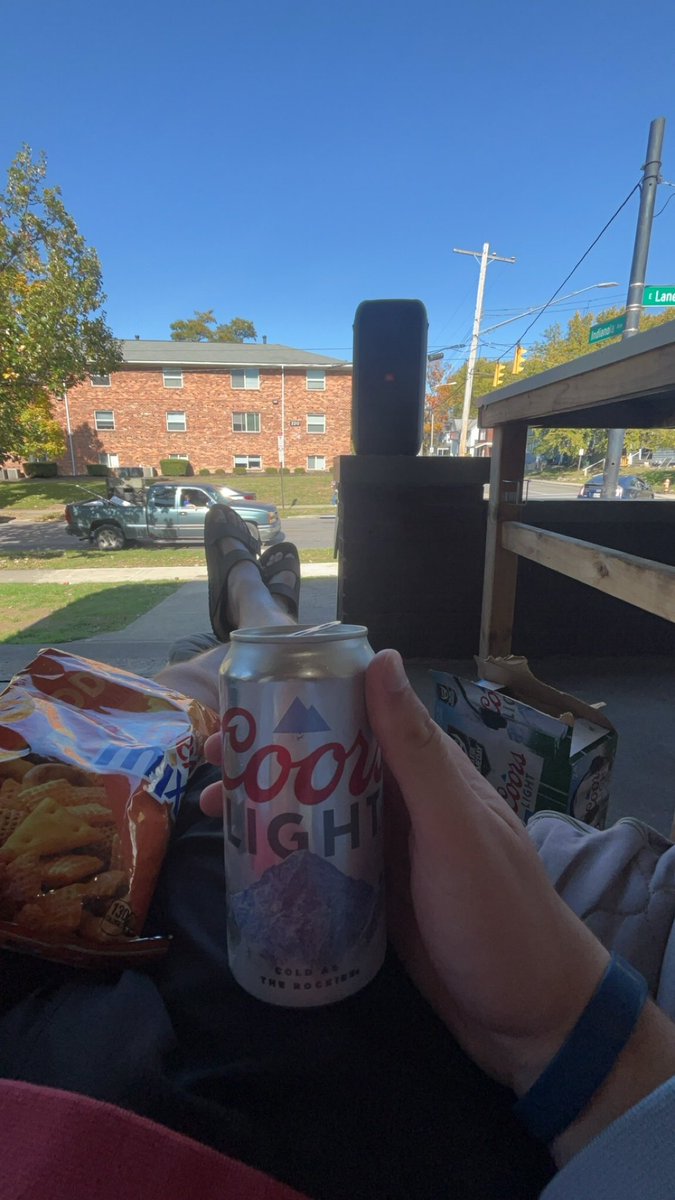 biggameshotta's tweet photo. The people have spoken. #welcometolife https://t.co/wjtEXaFP5W