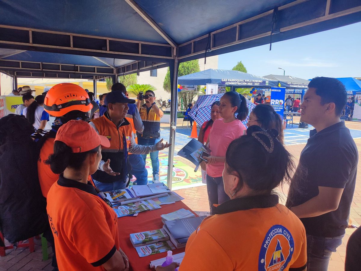 Riesgos_Ec's tweet photo. #Orellana📍

En #Loreto, por el mes de la Reducción de Riesgos de Desastres y gracias al apoyo del @GADMLoreto y @CivilEcuador organizamos la feria “Prevención de riesgos de desastres por un Ecuador Resiliente” donde junto a los actores de #SNGR+ https://t.co/tYAXc68OB2