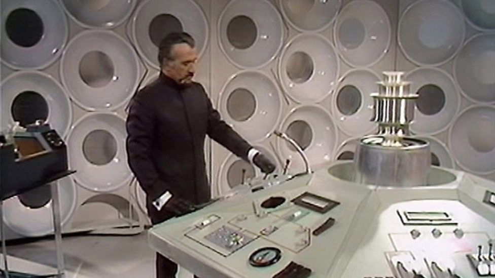 GallifreysMWPod's tweet image. Today's homework! #DoctorWho #3rdDoctor #JoGrant #UNIT #TheBrigader #TheMaster #CaptainYates #SgtBenton #Atlantis #TARDIS