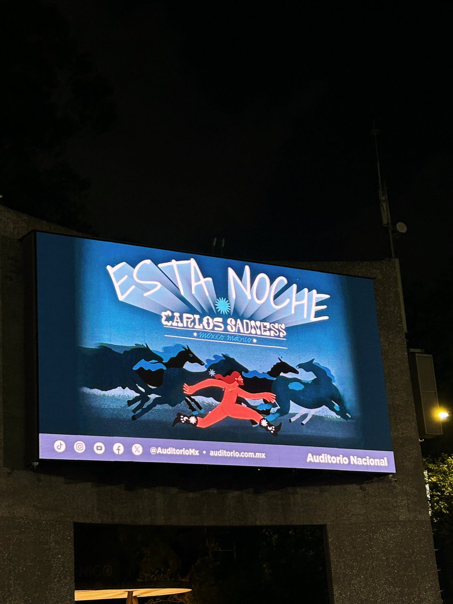 _denident's tweet photo. La experiencia de ir a un concierto de @CarlosSadness recomiendo nunca saltársela

Es más que música, es pura magia 🎶✨🌞🤎 https://t.co/ox34Zu9eIW