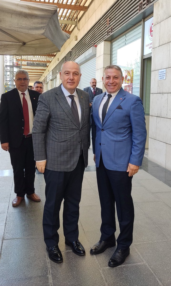 Muhtarlar günü münasebetiyle Derneğimize ziyaret ederek bizleri onurlandıran sayın Denizli Valim Ömer Faruk Coşkun a teşekkür ederim.
<a href="/DenizliValiligi/">T.C.Denizli Valiliği 🇹🇷</a>