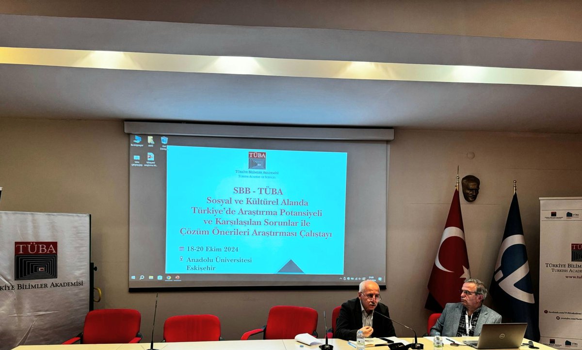 TUBAakademi's tweet photo. Sosyal ve Kültürel Alanda Türkiye’de Araştırma Potansiyeli ve Karşılaşılan Sorunlar ile Çözüm Önerileri Araştırması Çalıştayı Başladı

📍@Anadolu_Univ

Prof. Ömer Demir ve Dr. Murat Yılmaz, TÜBA Üyesi Prof. B. Zafer Erdoğan moderatörlüğünde   konuşmalarını gerçekleştirdiler. https://t.co/pmfPjXSkPK