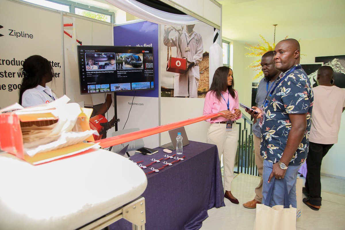 LakeRegionDHC's tweet photo. Conference scenes-Showcasing Exhibitions

Attendees explored groundbreaking innovations at the exhibition booths, where partners showcased the latest in digital health, from telemedicine to AI solutions, driving healthcare forward. 🚀 #DigitalHealth #Exhibitions #LRDHC2024 https://t.co/TIs4O3STtL