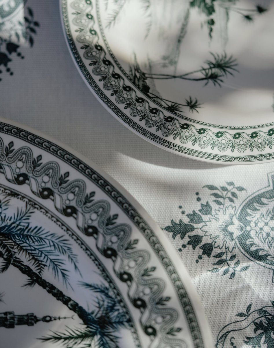 We are excited to announce the upcoming opening of La Terrasse by Jean-François Piège on October 23, 2024. This new dining experience will feature a thoughtfully crafted menu highlighting seasonal ingredients, expertly prepared to deliver exceptional flavors.

Stay tuned !