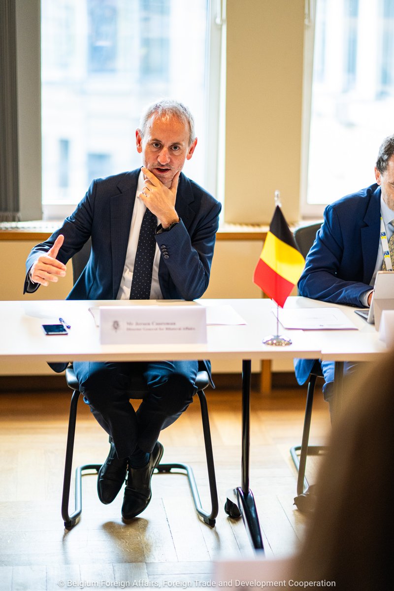 It was a pleasure welcoming <a href="/gdelafue/">Gloria de la Fuente</a> in Brussels yesterday for 🇧🇪🇨🇱 political consultations. We discussed
♦️ bilateral relations
♦️ economic cooperation and trade
♦️ energy 
♦️ regional security issues in Latin-America, Europe and the Middle East.
Very likeminded on all issues.