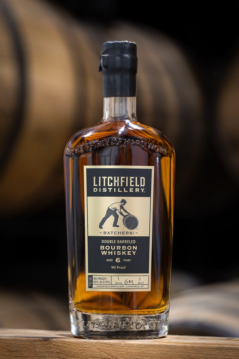 LitchfieldDist's tweet photo. We're excited to announce that our 𝐃𝐨𝐮𝐛𝐥𝐞 𝐁𝐚𝐫𝐫𝐞𝐥𝐞𝐝 𝐁𝐨𝐮𝐫𝐛𝐨𝐧 𝐖𝐡𝐢𝐬𝐤𝐞𝐲 is now 𝐚𝐠𝐞𝐝 𝐟𝐨𝐫 𝟔 𝐲𝐞𝐚𝐫𝐬. It's smoother with added sweetness and vanilla spice. Available now at the Distillery Store & shipping to CT retailers. #spiritofhardwork #bourbon https://t.co/HqugjCE2oI