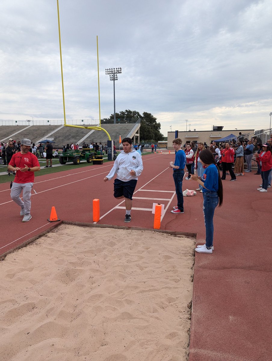 TaftOlympians's tweet photo. Today was our Track and Field Prelims... We had a great time. https://t.co/XBamcwshct