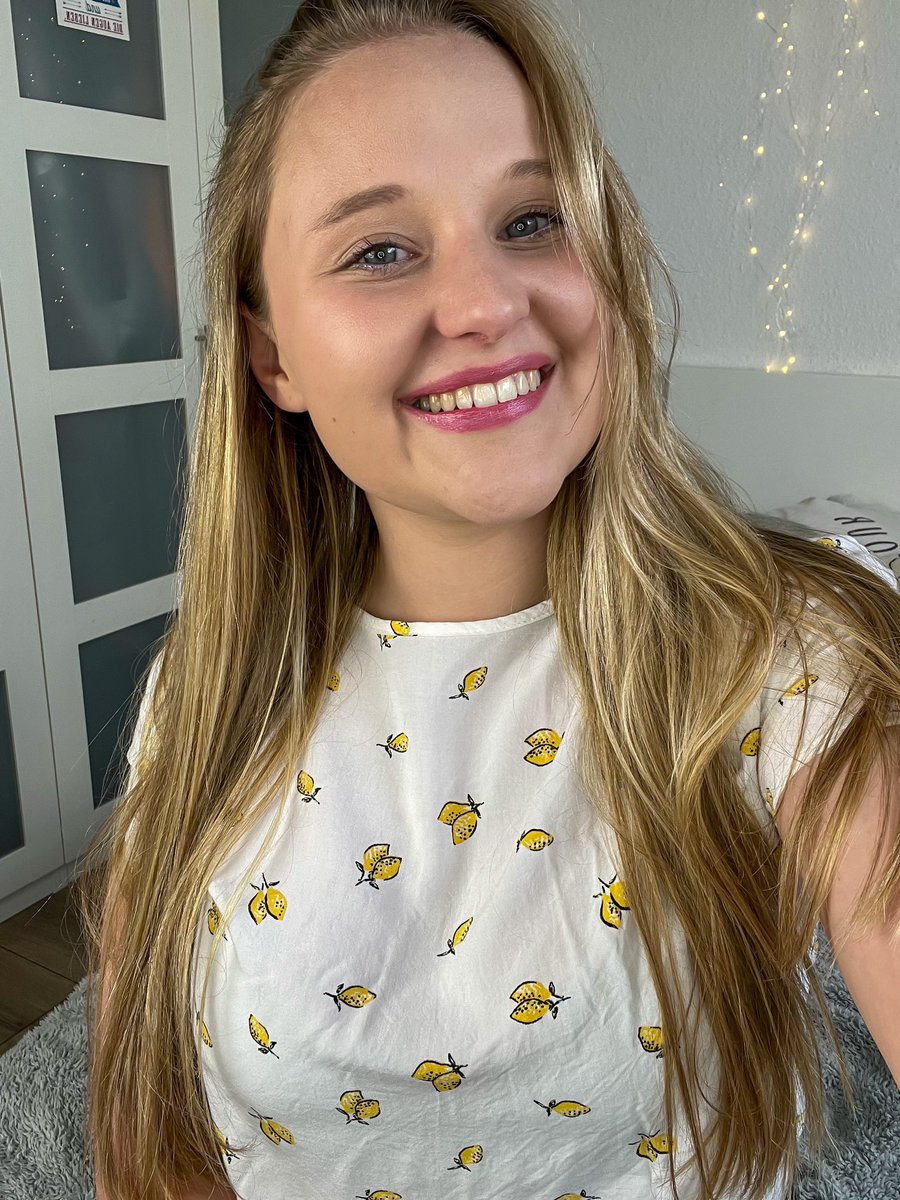 itsmiasofie's tweet photo. Was finden Männer besonders Attraktiv an Frauen? Also richtige Männer keine Jungs 🫢 https://t.co/vmuD3G5SVi