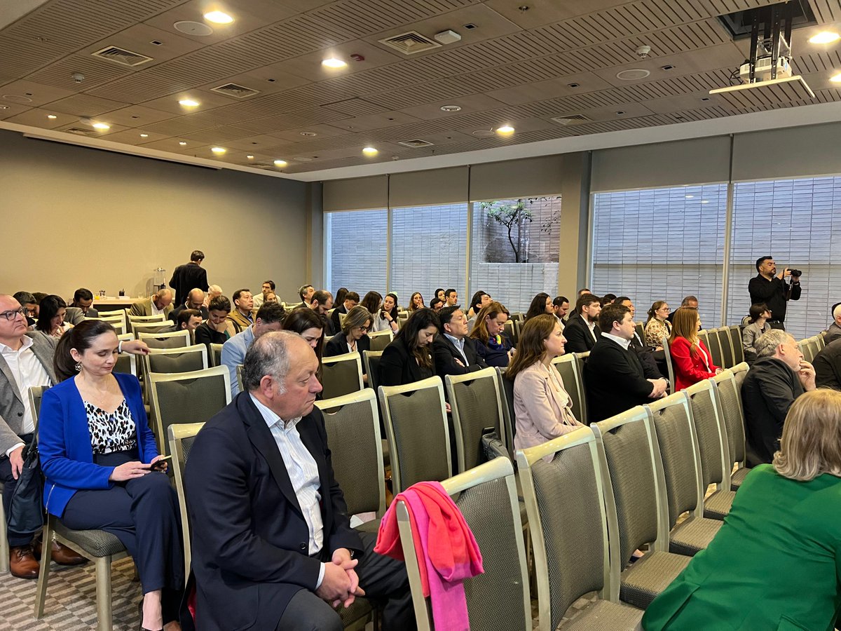 EDF en Chile tweet media