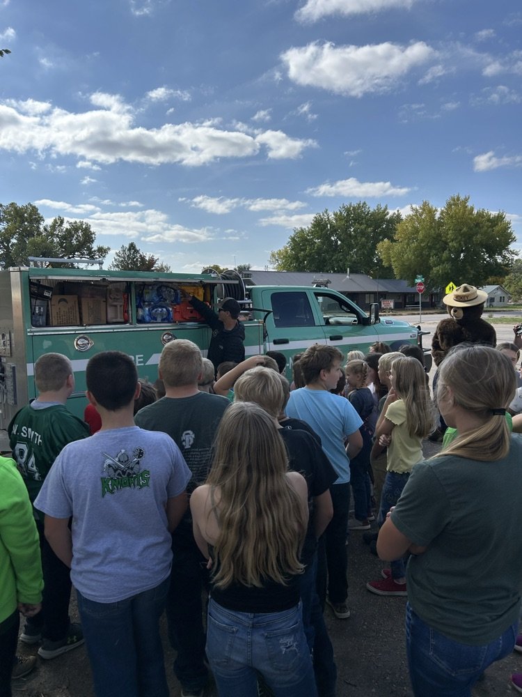 SndHllsPublicSchools tweet media