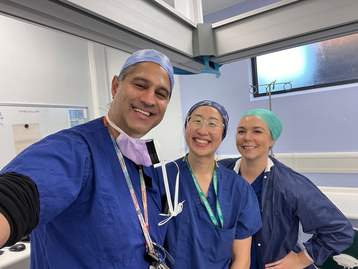 amit_pawa's tweet photo. Had a wonderful day at @GSTTanaesthesia with @SCY_Lee and Anushka our ODP 😁

Shelly’s challenge was to deliver the @jeffgadsden Knee Recipe in an effective yet efficient manner x 3

Ipack, Geniculars, Femoral Triangle (Saph &amp; NVM), plus the “Cuties” 
It was an impressive feat 👊🏽 https://t.co/PTCFJEAmBV