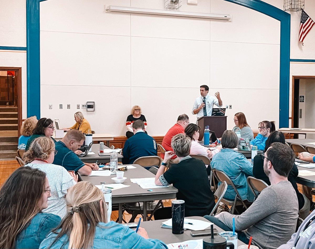 Lincoln Educ Assoc (@lincolnedassoc) on Twitter photo NSEA President Tim Royers came and talked to our FR Council last night! NSEA President Tim Royers came and talked to our FR Council last night!