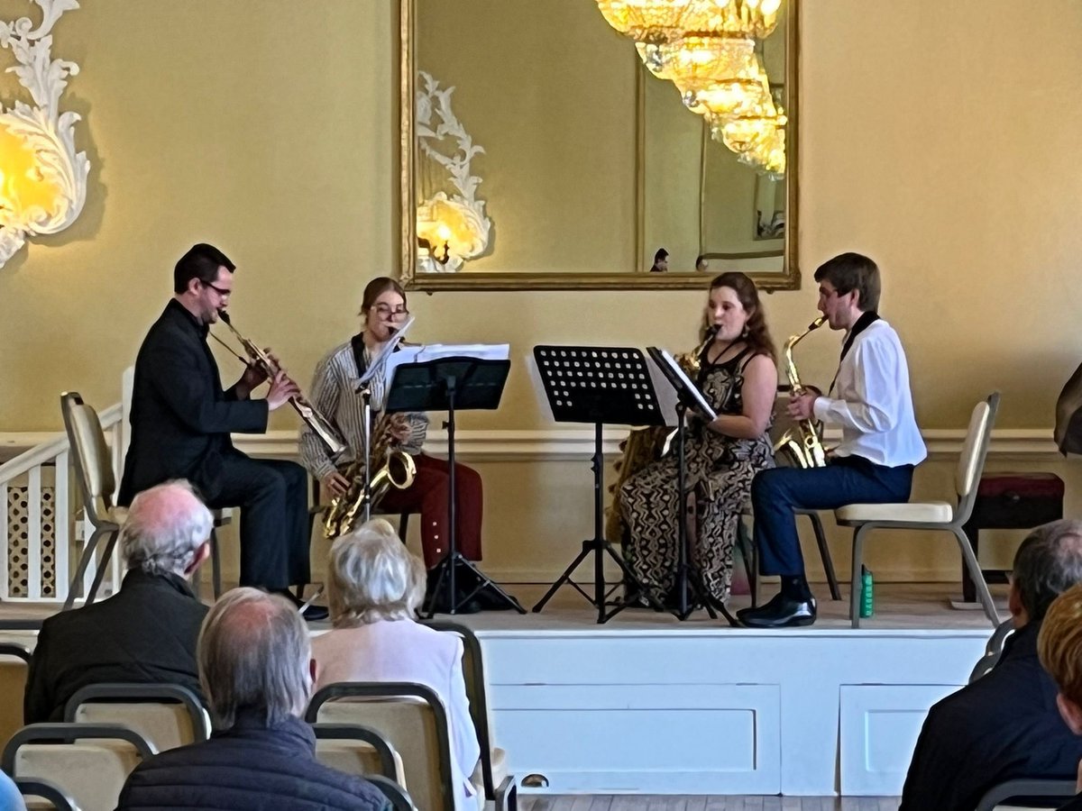 stratmusicfest's tweet photo. A beautiful performance today with very moving music by the Yugen Saxophone Quartet… thank you for a lovely lunchtime recital and for ending our concert series with so much flair!! 🎶🎷#royalbirminghamconservatoire #stratfordmusicfestival #saxophone https://t.co/1aSkS530FR