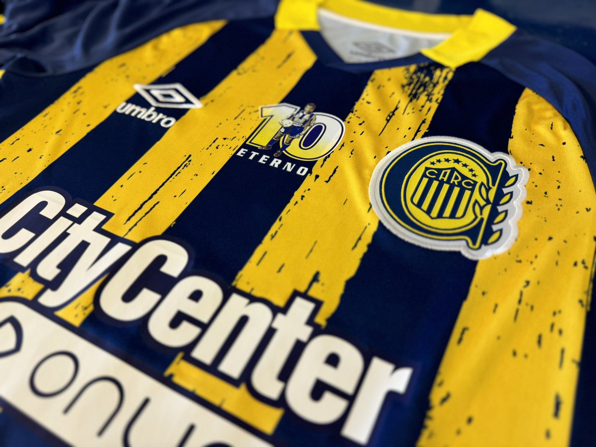 RosarioCentral's tweet photo. Nuestro 🔟 eterno ♾️🇺🇦

Así saldremos a la cancha el domingo 👕🏟️ https://t.co/fsaL0wvC6V
