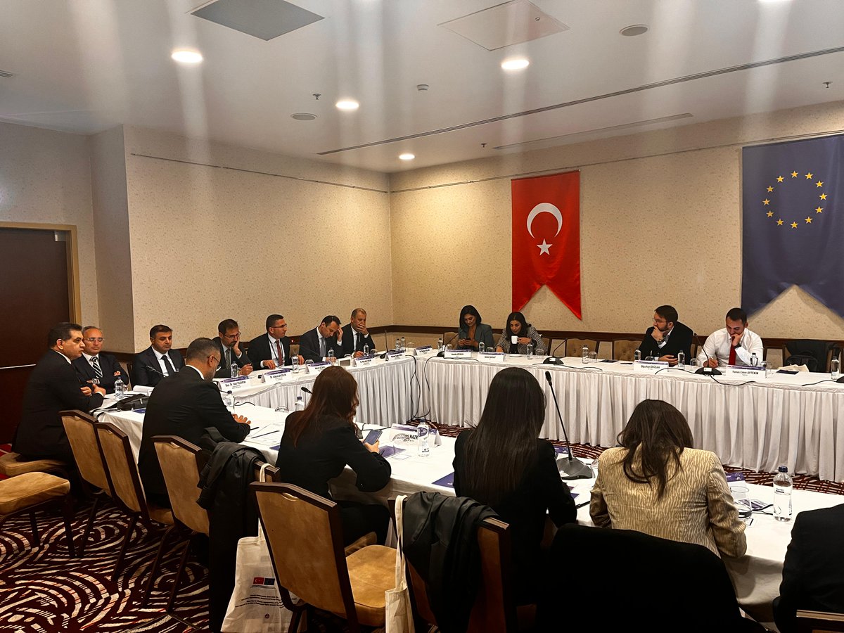 AYMBASKANLIGI's tweet photo. Bireysel Başvuruya İlişkin Basını Bilgilendirme Toplantısı Düzenlendi
https://t.co/SPKi1s6l0p https://t.co/A00PkjmTvg