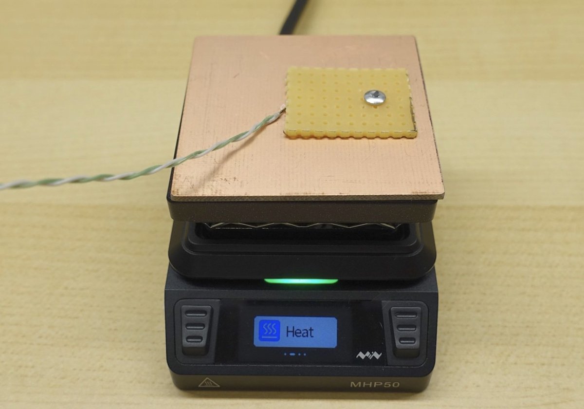 Elektor's tweet image. Elektor Lab Notes 19: #AI Security Assistant, #FPGA Projects, Electronica 2024
elektormagazine.com/news/elektor-l…
In this edition of Lab Notes, we present updates about the #LoRaWAN project and, computer vision, AI-driven FPGA projects, testing of soldering equipment, and more. Please share