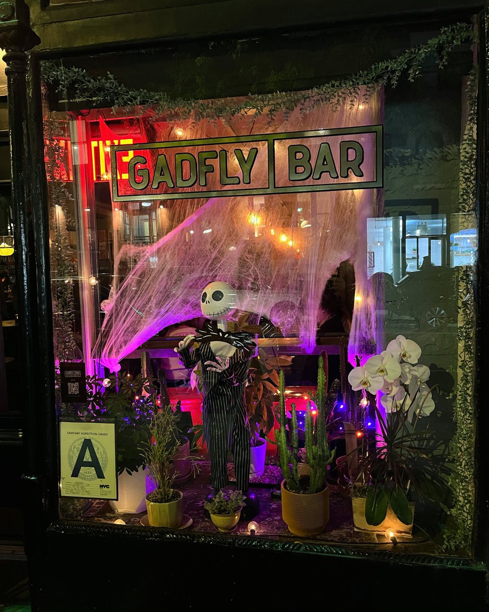 gadflybar's tweet photo. Looking spooky in here... Gadfly Halloween Party on 10/31!! Wear a costume and get a free jello shot 💀 https://t.co/2Di4FFNfFw