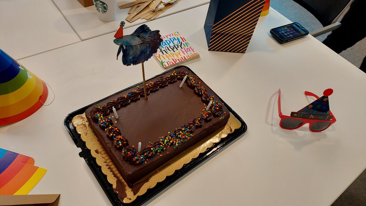 CarsonLabOSU's tweet image. This week we celebrated Dr. Carson&apos;s birthday!