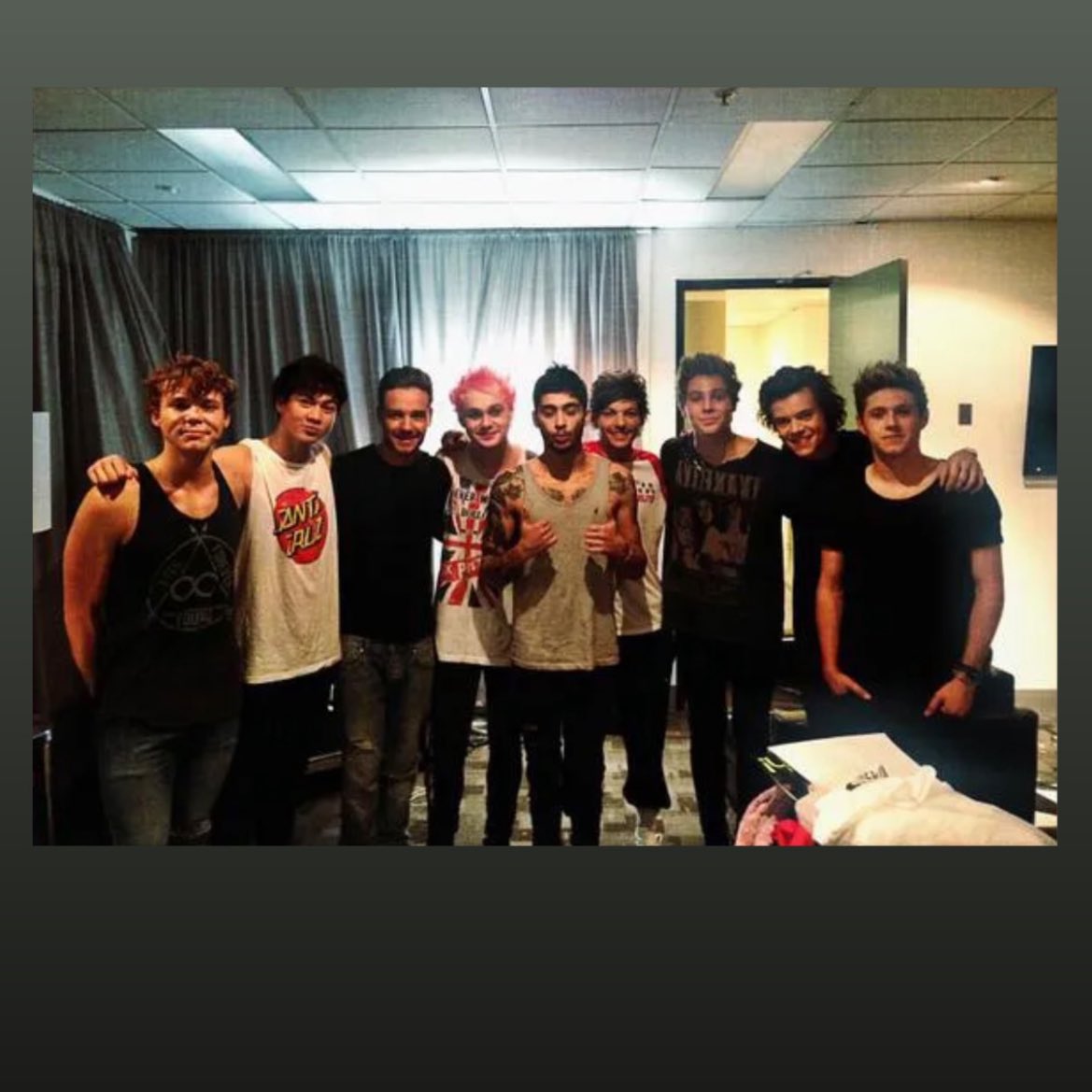 daylightsandy's tweet image. oh my god :(