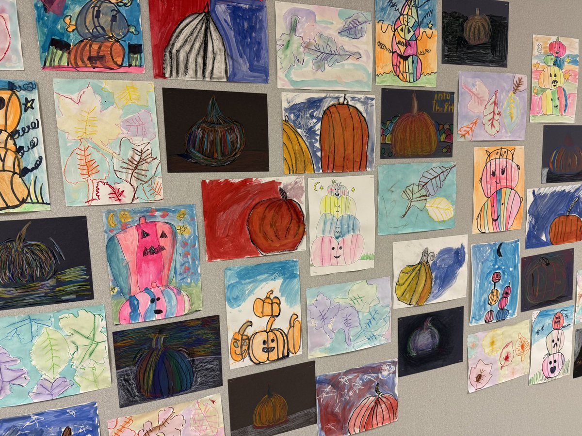 mslowpaz's tweet photo. When Houston finally has fall weather it’s time to enjoy our @CypresswoodES pumpkin patch! @TrentGJohnson @c10burggy @AlexiousFreeman #AldineImpact #cwoodcreates #elementaryart @AldineArt #workshopwednesdaywolves https://t.co/MAkZYbsYxi