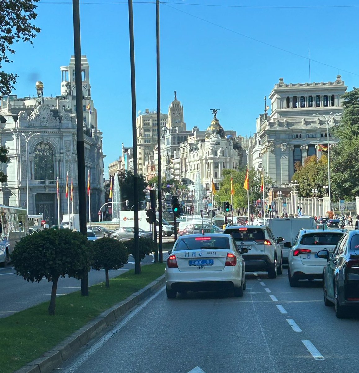 StephaneVojetta's tweet image. De retour en circonscription après 4 journées intenses à Paris.

Sous le ciel de #Madrid…

#BancoDeEspaña #Cibeles #GranVía 🇪🇸