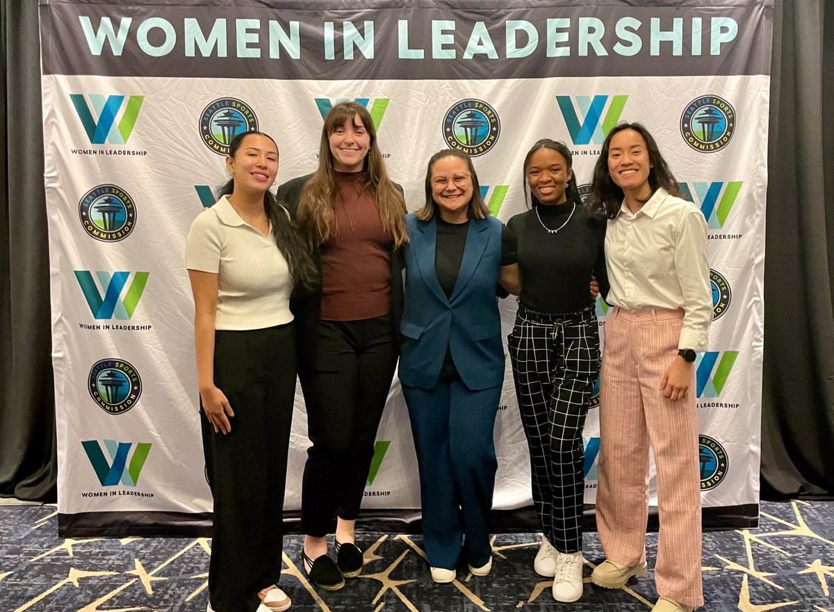 Earlier today, a group of IAL graduate students volunteered at the Women in Leadership Breakfast hosted by the Seattle Sports Commission! This event serves as an annual opportunity to reflect, grow, and network with influential figures in women's sports.
