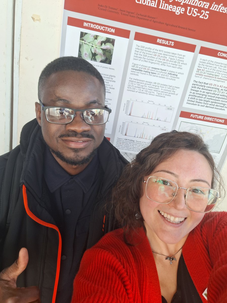 isakoditomassi's tweet photo. Had a great time presenting last week at #CornellSIPS Decennial Symposium, and was glad to see #CornellPPPMB out in full force. Some of the lab made it out, too!

Also lucky to check out the functional genomics work of @moldymicrobe and the rad entomopathogen work of @alexlando_ https://t.co/YlXqJ4gjBr