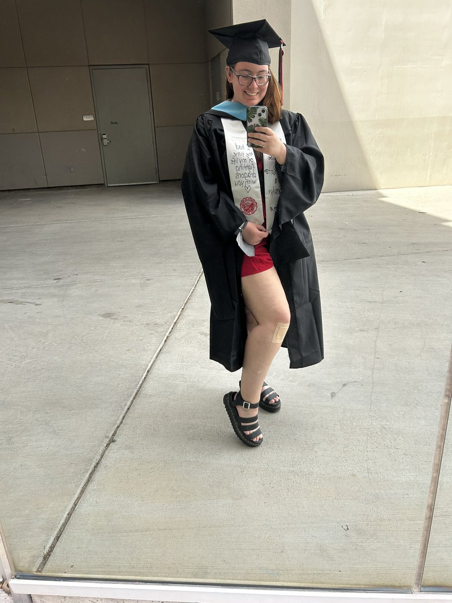 graceispsyched's tweet photo. Just some cool personal &amp; professional moments from the summer to celebrate the first day of fall weather 🍁

So much has been happening!!! 
1. Graduated w a MS in EdPsych
2. Kept working at the saloon, got a full time job in LV
3. Bought my own car!! (Hi Kermit!)
4. Atomic 2000! https://t.co/QbDH2AXXxH