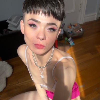 Magenta Lexx ★ - https://t.co/9OMUygtsFA