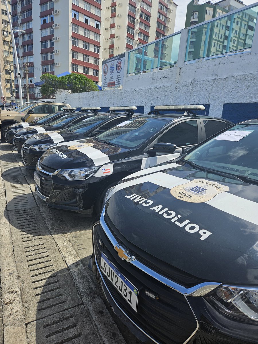 serinbagov's tweet photo. O combate à criminalidade é uma das prioridades do @governodabahia . Por isso, além de investir em #educação de qualidade, esporte, cultura e lazer, uma nova frota de viaturas e veículos blindados foram entregues hoje para os profissionais da segurança pública da #Bahia https://t.co/J1xSAWrGjL