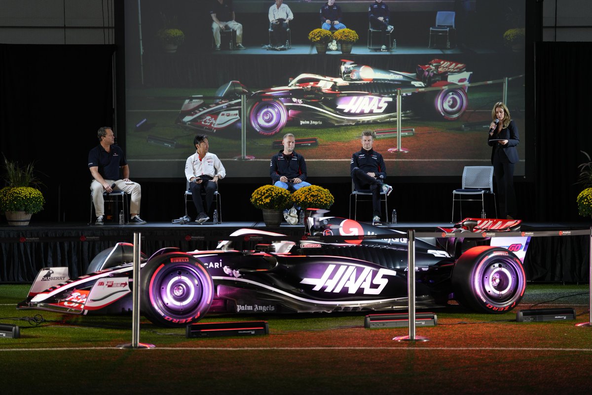 MoneyGram's tweet image. Pit stop on the way to the #AustinGP: @HaasF1Team joined the the second annual MoneyGram Haas F1 Team Dallas Day to inspire students pursuing careers in STEAM (Science, Technology, Engineering, Arts and Mathematics).

Students enjoyed:
🎤Panel and Q&amp;amp;A with the team
🏎️ Racing…