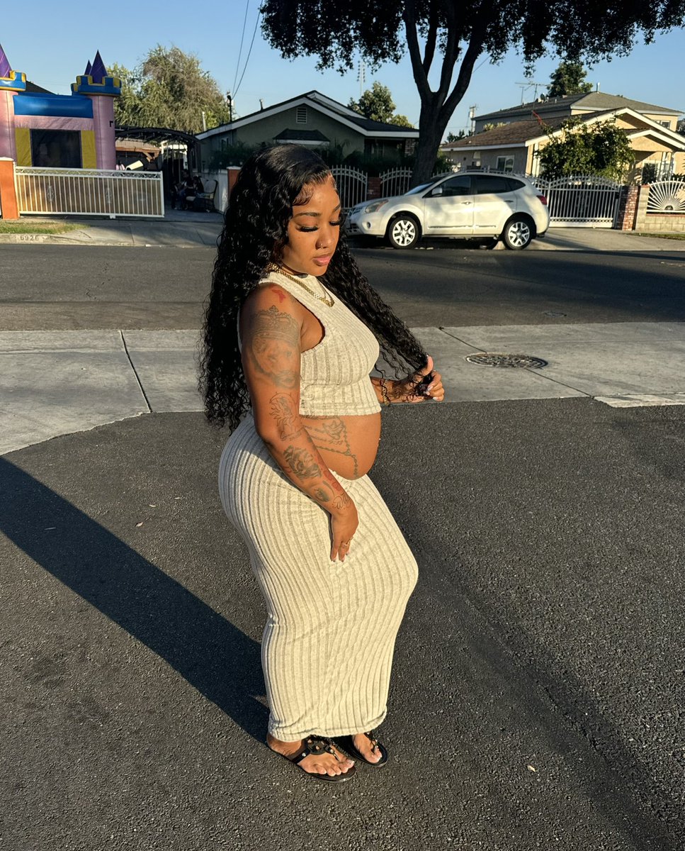 gee__dogg's tweet photo. Baby mama baby mama 😍 https://t.co/WEk14YWifc