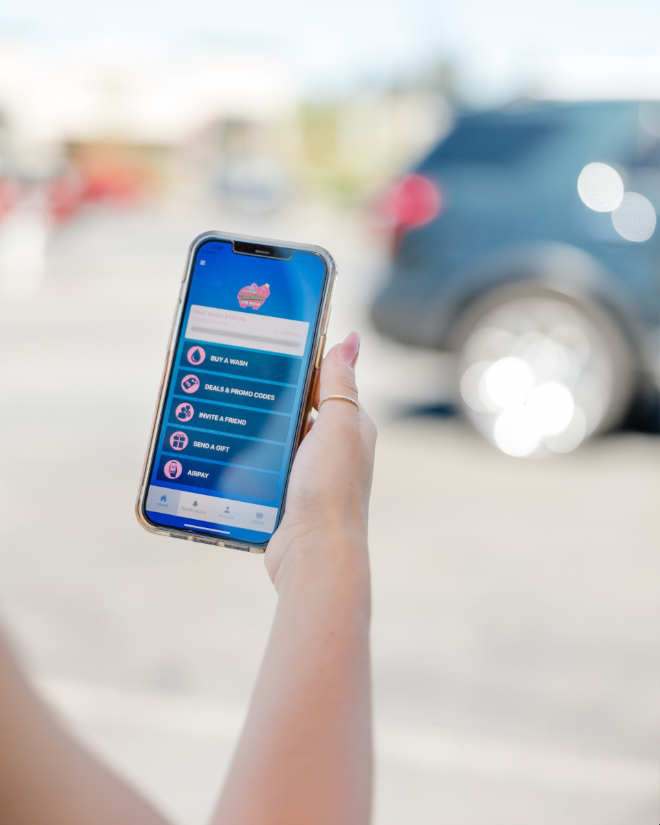 WashElephant's tweet photo. Have you experienced the convenience of the Elephant Car Wash App? 

With just a few clicks, you can choose your wash package, pay, and redeem your experience at any of our convenient locations! https://t.co/8t1ctfy8wj