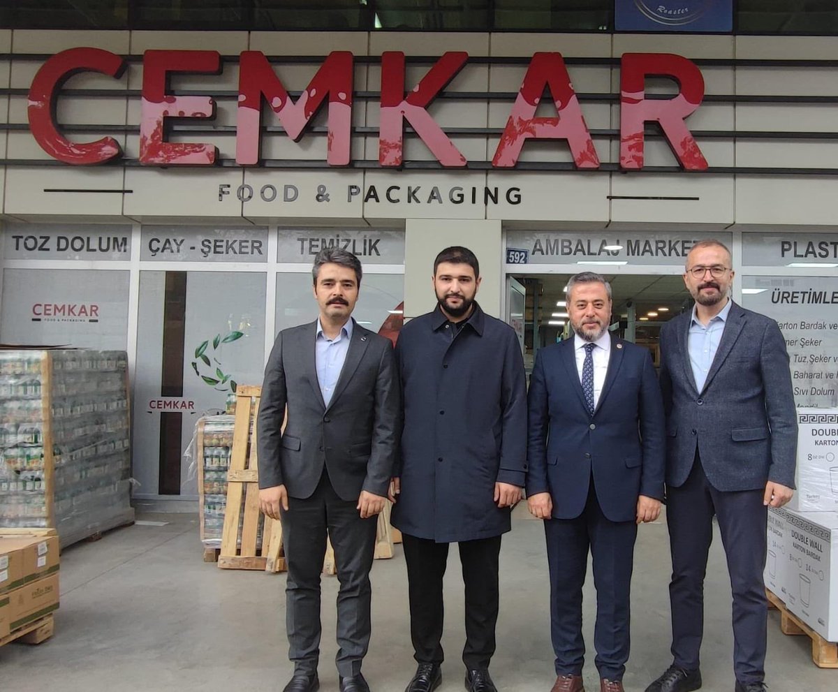 gencnevsehir's tweet photo. Nevşehir Milletvekilimiz ile Hemşehri Ziyaretlerimiz 

Nevşehir Milletvekilimiz Sn. Süleyman Özgün ile birlikte hemşehrimiz İş insanı Tuncer KARACAN'ı Gimatta  faaliyet gösteren işletmesinde ziyaret ettik.

#Cemkar
#Gıda
#Gimat
#Ankara 
#Gencnevsehirliler https://t.co/CuNF7UEkGr
