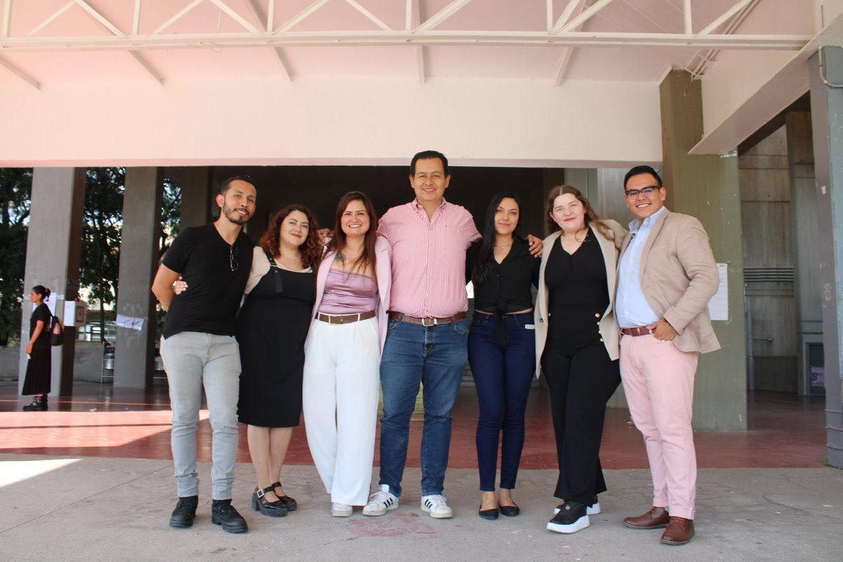 Prensa_UdeG's tweet photo. Reconocen a estudiantes del @CUAAD_UdeG con el “Premio Estatal de Vivienda en Jalisco 2024”.

#OrgulloUdeG 💻📲➡️ https://t.co/wWy7cBY5wd https://t.co/ZQ7MtGbCEu