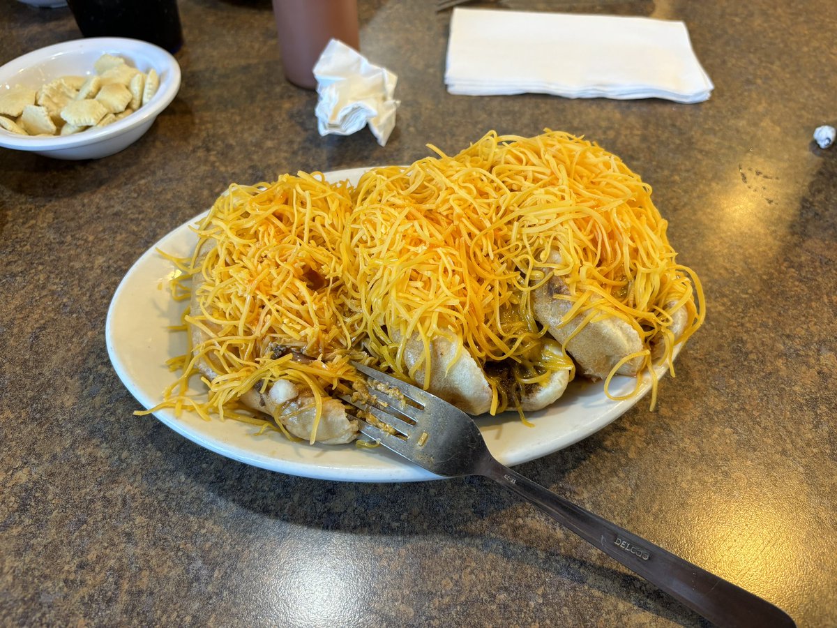 terrygatwood's tweet photo. Coney’s with Cincinnati style chili?
Yes, it’s #Skyline time!
#Ohio #SkylineChili #ThingsIMiss https://t.co/6h0gnJgnRR