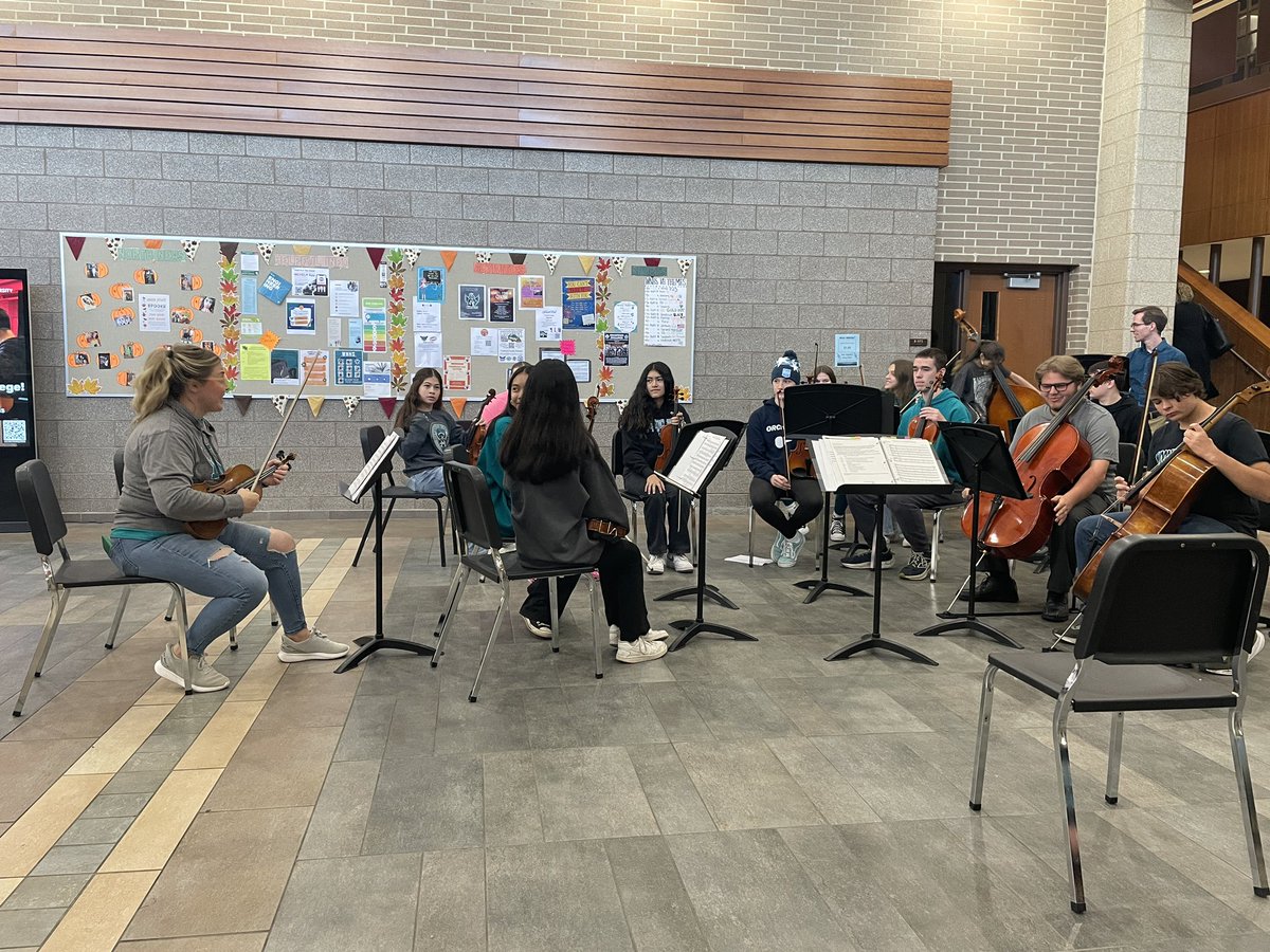 WNHSThunderD200's tweet photo. The WNHS Café concert series kicked off with an incredible performance by our orchestra and a stunning art gallery walk showcasing student talent #WNHSPride #WNHSTalent #CaféConcertSeries https://t.co/efnaszLRh5