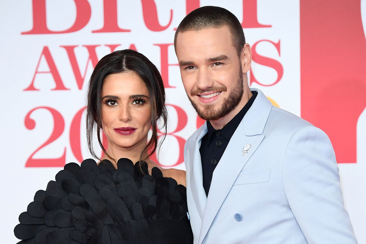 musicnewsfactpl's tweet photo. Cheryl Cole oddała hołd Liamowi Payne'owi 

"Liam nie był tylko gwiazdą popu i celebrytą, był synem, bratem, wujkiem, przyjacielem i ojcem naszego 7-letniego syna. Syna, który teraz musi zmierzyć się z rzeczywistością, że nigdy więcej nie zobaczy swojego ojca (...) Proszę, dajcie Liamowi odrobinę godności, która mu pozostała po jego śmierci, aby mógł w końcu odpocząć w spokoju"