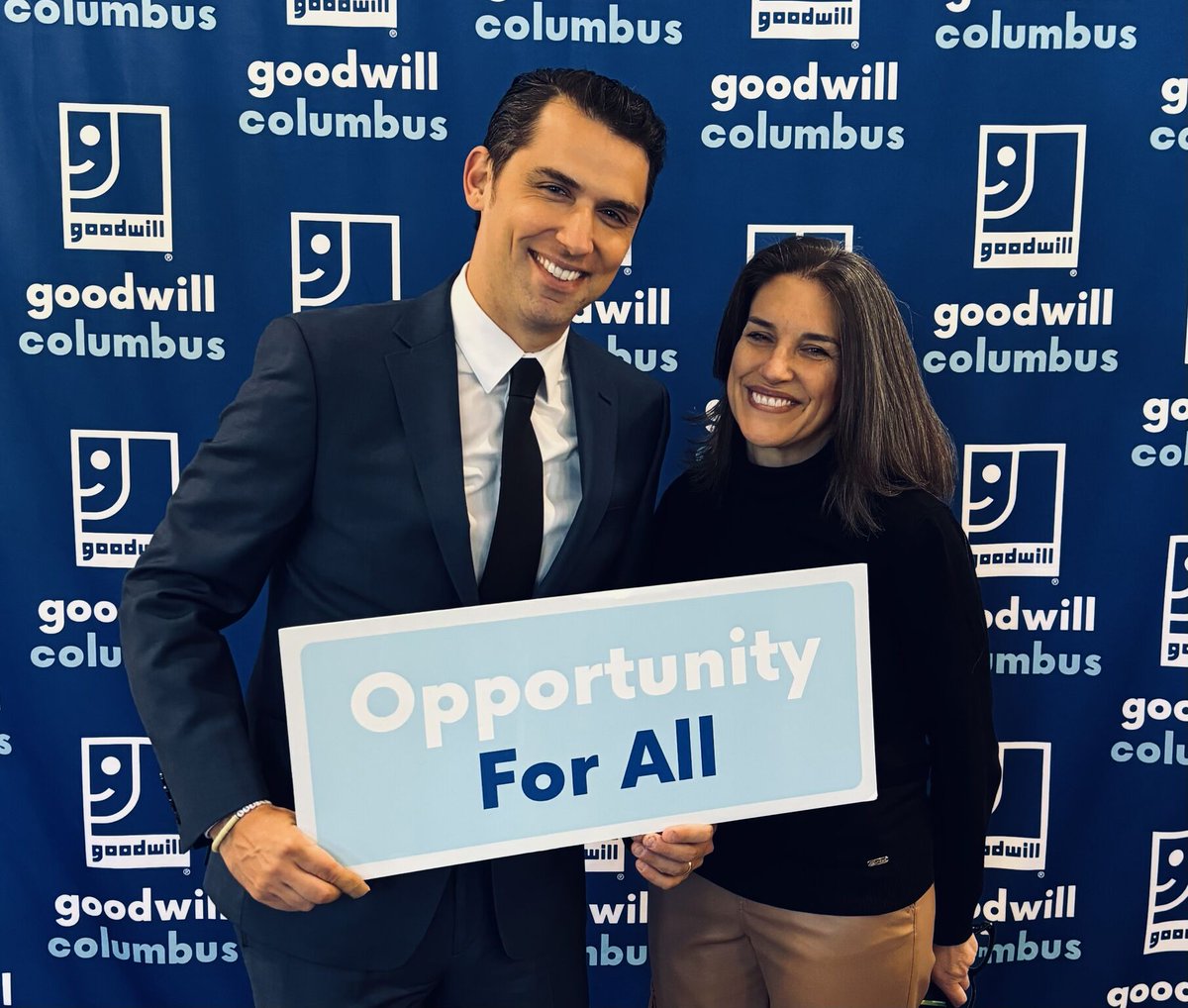 OrigoBranding's tweet image. We were honored to support our partners at @GoodwillCols as an Extraordinary Champions sponsor for their annual Extraordinary People Luncheon. What an amazing event to Ryan and his whole team. A day to celebrate kindness, gratitude, and overall, the #PowerOfWork. ❤️ #clientlove