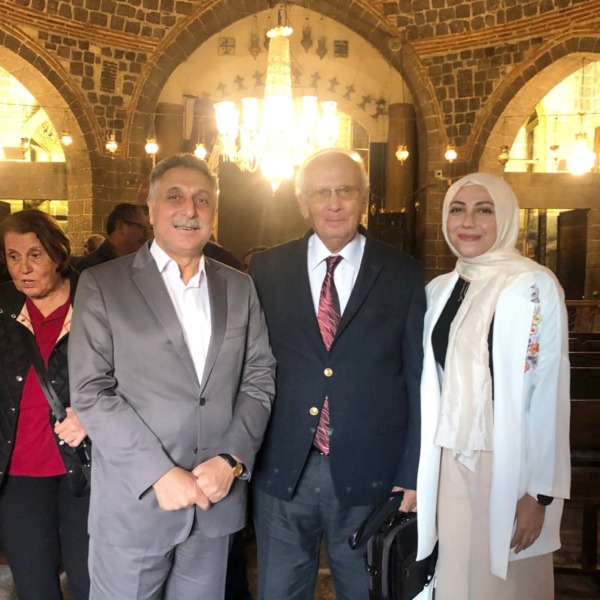 HalitADVAN's tweet photo. Süryani Meryemana Kilisesi’nde 
“YARINA BİR HARF” isimli belgesel filmi, Diyarbakır’ın değeri Kadri Göral ağabeyimiz ve kızım Merve ile birlikte izledik. https://t.co/9WQcl9qlN8