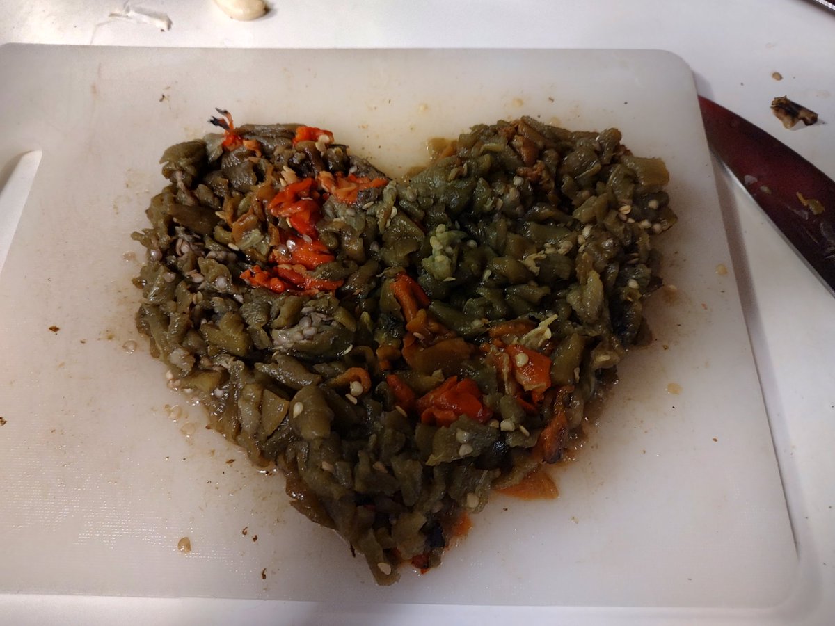 DividedRy's tweet image. It's the most wonderful time of the year! ♥️💚🌶️ #nmtrue