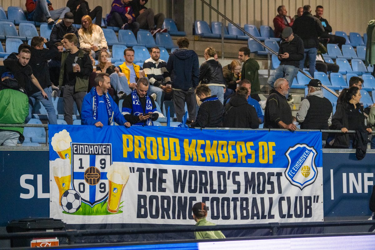 bobhermus's tweet photo. ๐
Een geuzennaam kan je maar beter met trots dragen. 'De saaiste club ter wereld' knokt momenteel tegen een goed voetballend FC Emmen.
#KKD #EINEMM https://t.co/a9LM4xwF1w