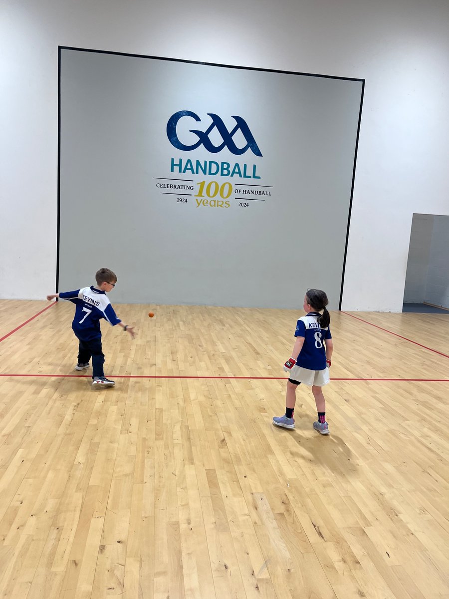 KevinsHurling's tweet photo. Massive thanks to the NEIC for inviting us over to Croke Park tonight for a game of @GAA_Handball and some expert coaching. If there are any new handball clubs interested in a game get in touch @dublinhandball @LeinsterPro https://t.co/HpXBq79xtg