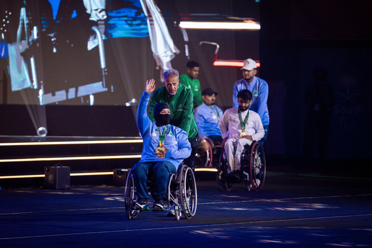 مســـيرة الأبطال 🌟
حققوا النجاح.. ورسموا المسار  👏
وأناروا الطريق للأجيال  🤩

#دورة_الألعاب_السعودية 2024 | #بيننا_أبطال 

The champions' journey 🌟
They achieved success.. paved the way 👏
And illuminated the path for future generations 🤩

#SaudiGames 2024 |