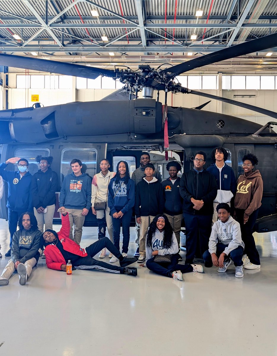usmSTEMed's tweet photo. Moss Point CTE Engineering students got the #GenSea treatment this week with a visit to the “helicopter hospital,” a.k.a, the Mississippi AVCRAD (Aviation Classification Repair Activity Depot), followed by a visit to @CoastalUSM to find out about ocean engineering training paths. https://t.co/RpQd6BD9K2